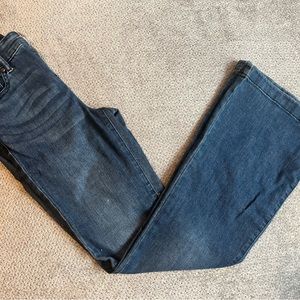 Bell bottom y2k flare jeans aesthetic